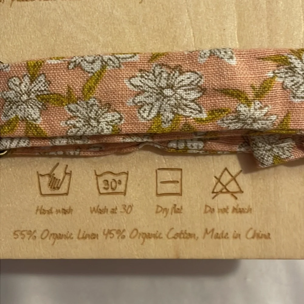 MilkBarn Floral Bow Tie